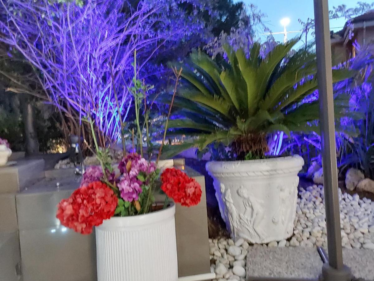 Last Minute Garden And Jacuzzi,The Most Gorgeus !Adult Only Daire La Spezia Dış mekan fotoğraf